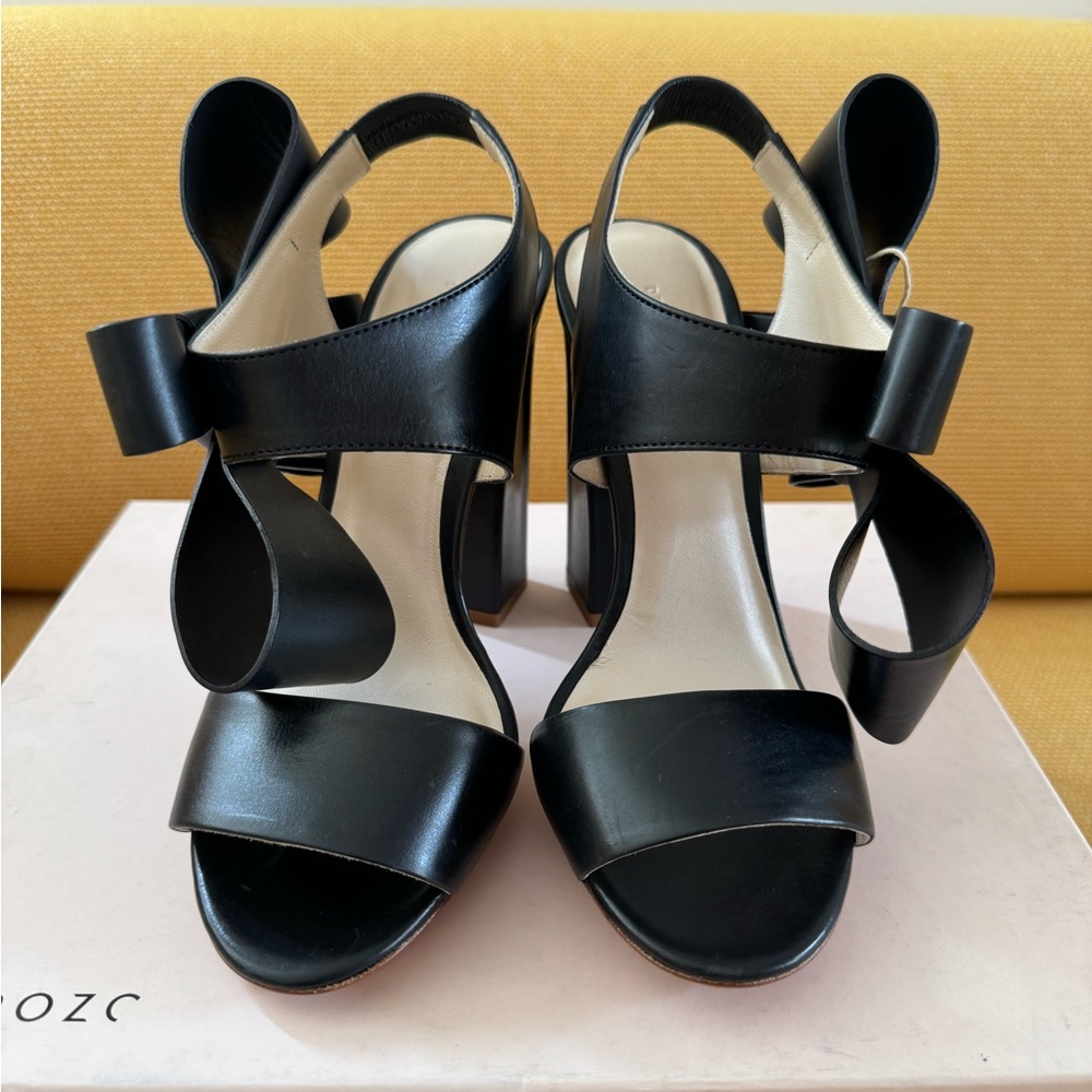 Delpozo Leather Bow Heel